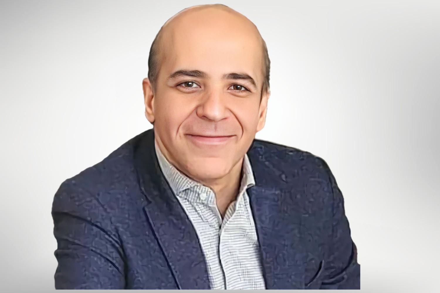أسرة الدكتور علي المضواحي تطالب بالإفراج عنه بعد عام من الاحتجاز القسري